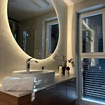 Loft Grojec Apartment