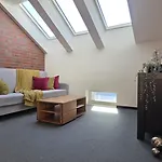 Loft Grojec Apartment