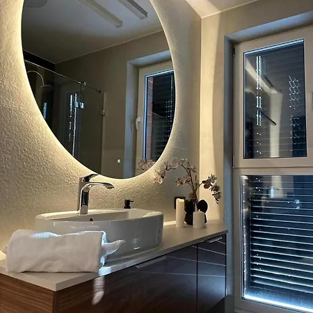 Loft Grojec Apartamento