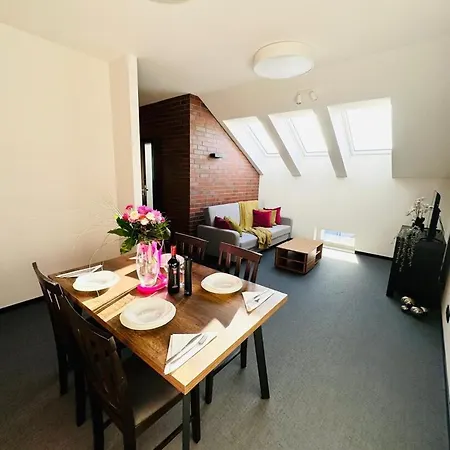 Loft Grojec Apartamento